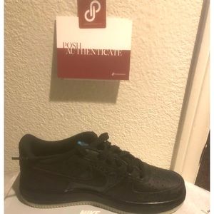 🔥NEW IN BOX NIKE AIR FORCE ONES. SIZE 6 WOMEN/4.5 Youth. GORGEOUS